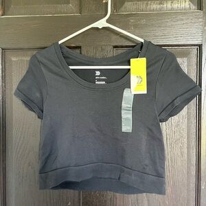 All in Motion Gray Crop Short Sleeve T-Shirt